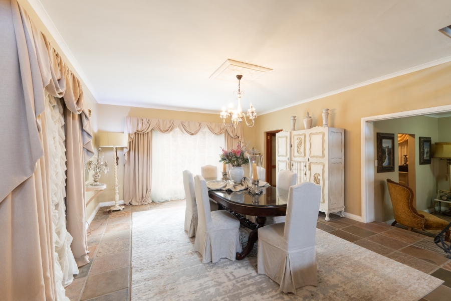 5 Bedroom Property for Sale in Northcliff Western Cape